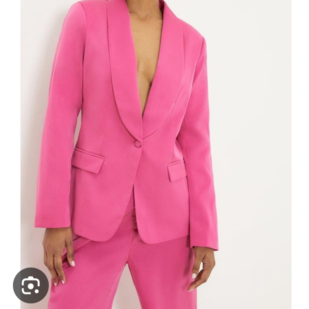In The Style Pink Tuxudo Blazer - Picture 2 of 11